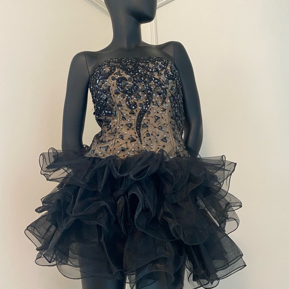 Black short strapless ballerina tutu formal party dress with rhinestone bodice. - Picture 5 of 6
